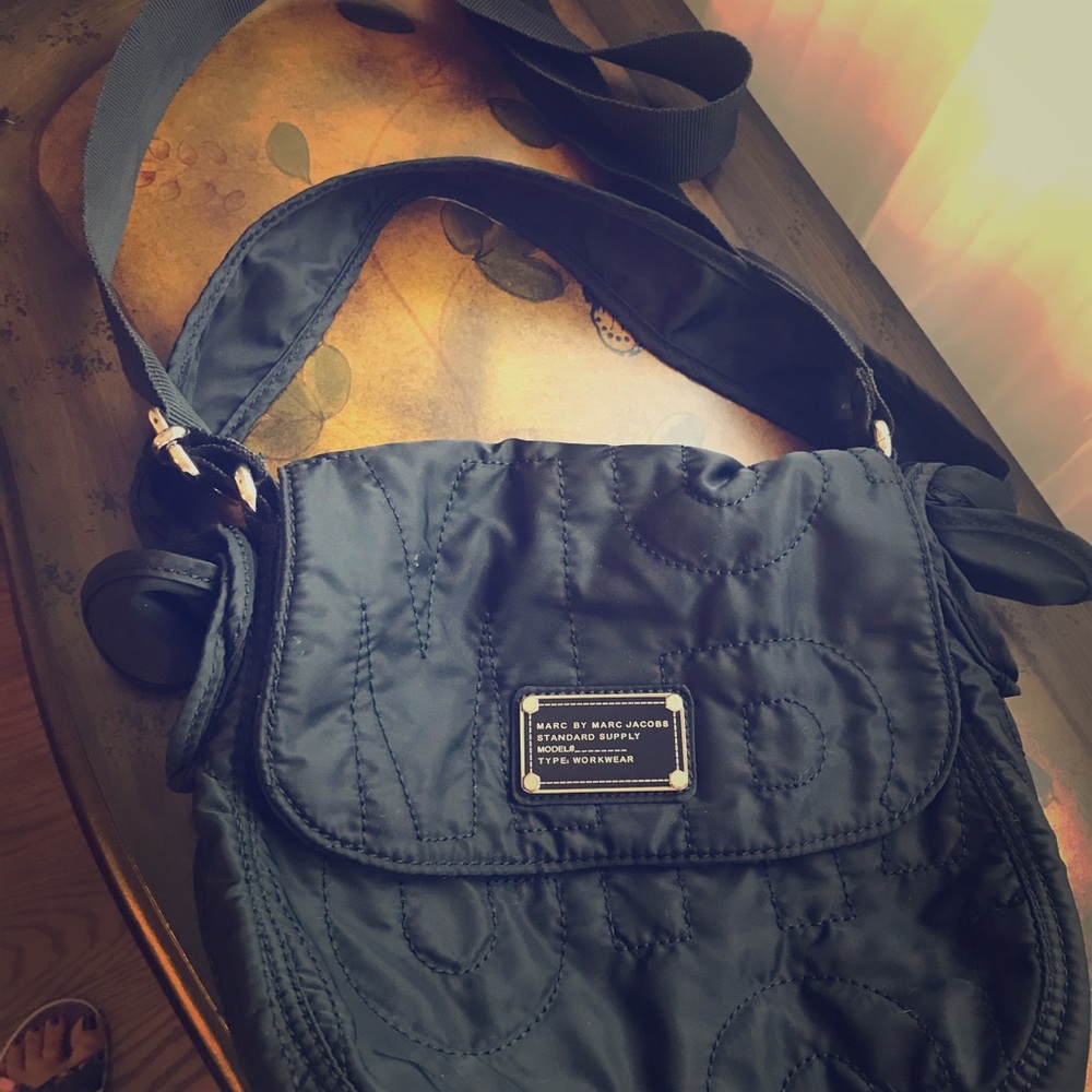 Marc Jacobs messenger bag